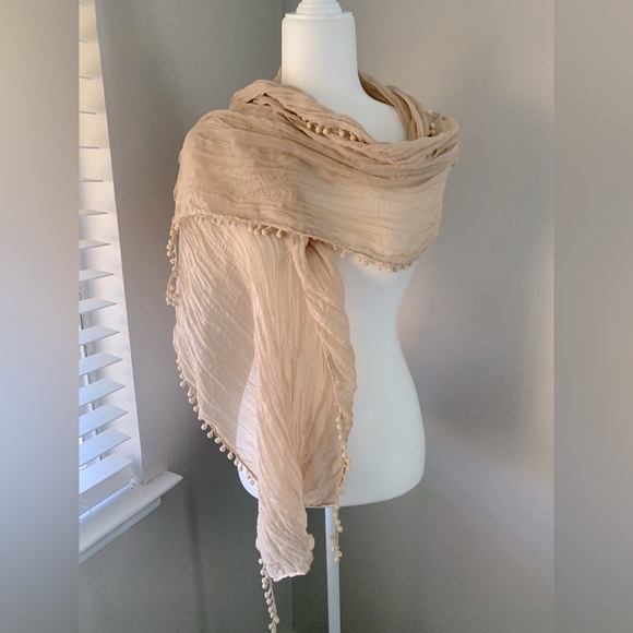 Accessories - Scarf in color whiskey